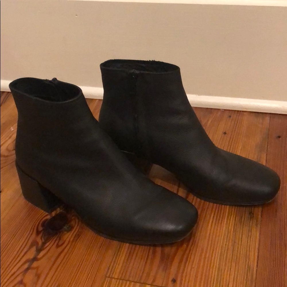 Vince zip booties, size 36.5 or 6.5